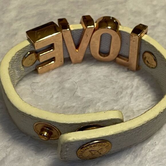 BCBGeneration Lot of two Cuff Bracelet FAITH LOVE Silver, Rose Gold on White - Picture 6 of 8